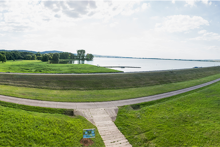 Sicht auf die Talsperre Kelbra