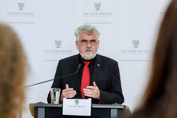 Prof. Dr. Armin Willingmann