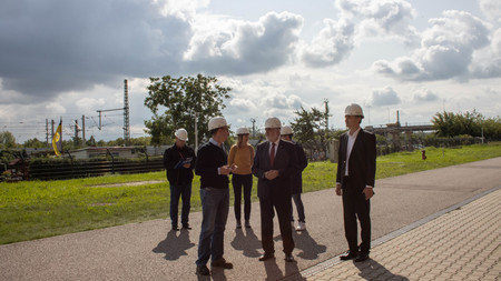 Minister Willingmann besucht Energiepark Halle