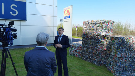Staatssekretär Wünsch zu Besuch beim weltgrößten Aluminium-Recyclingwerk in Nachterstedt